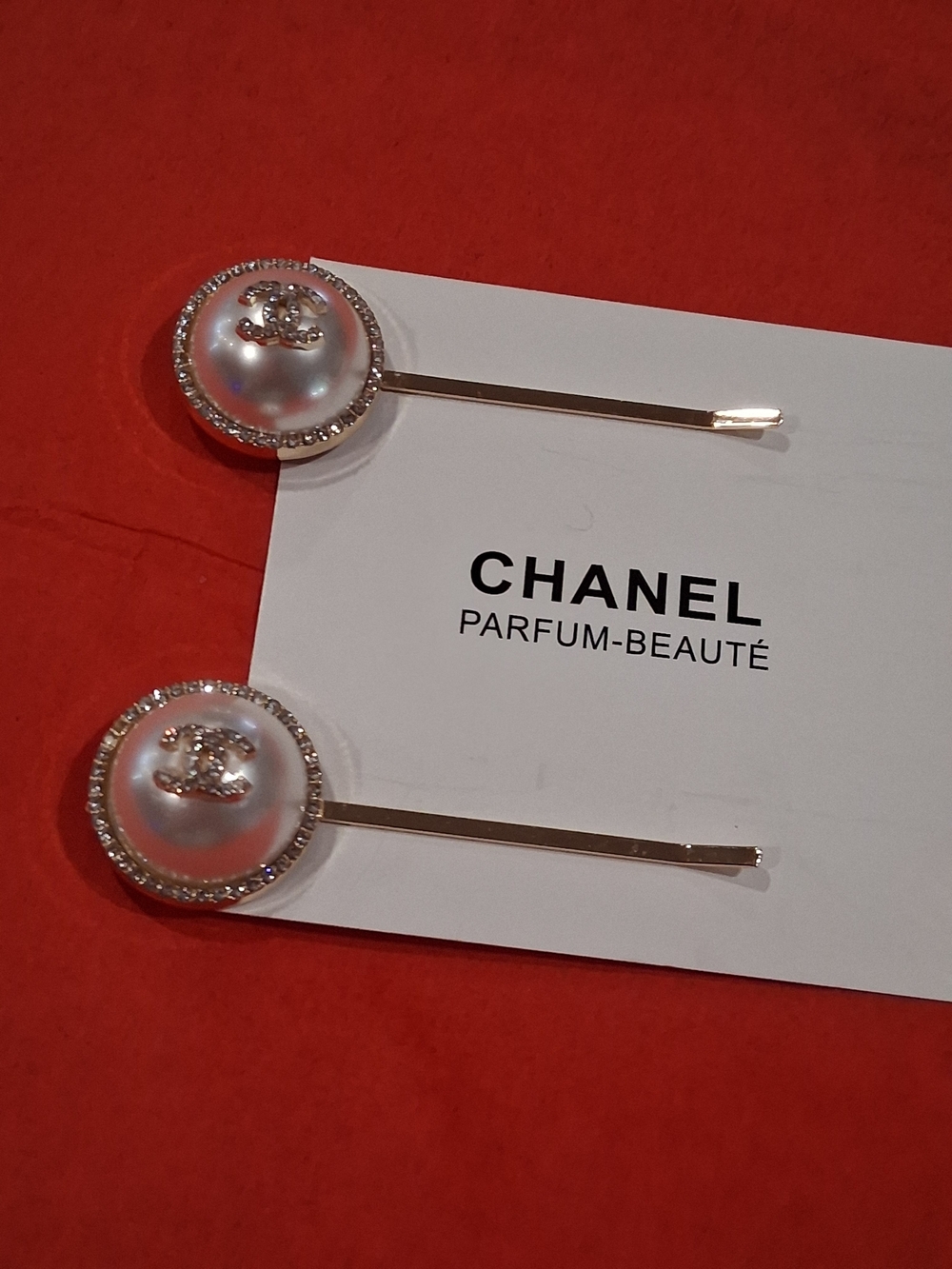 Chanel GWP Pearl CC Bobby Pins - Gold & Pearl